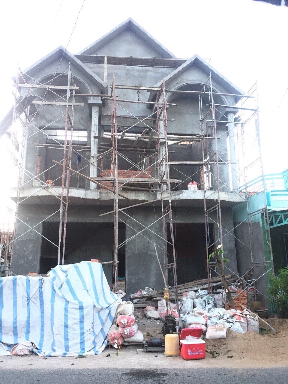 cong trinh son noi that va ngoai that nha 2 tang 2