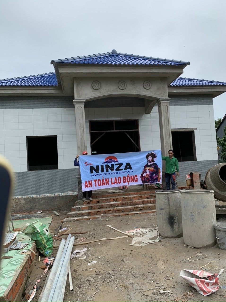 cong trinh son noi that va ngoai that nha o mien tay