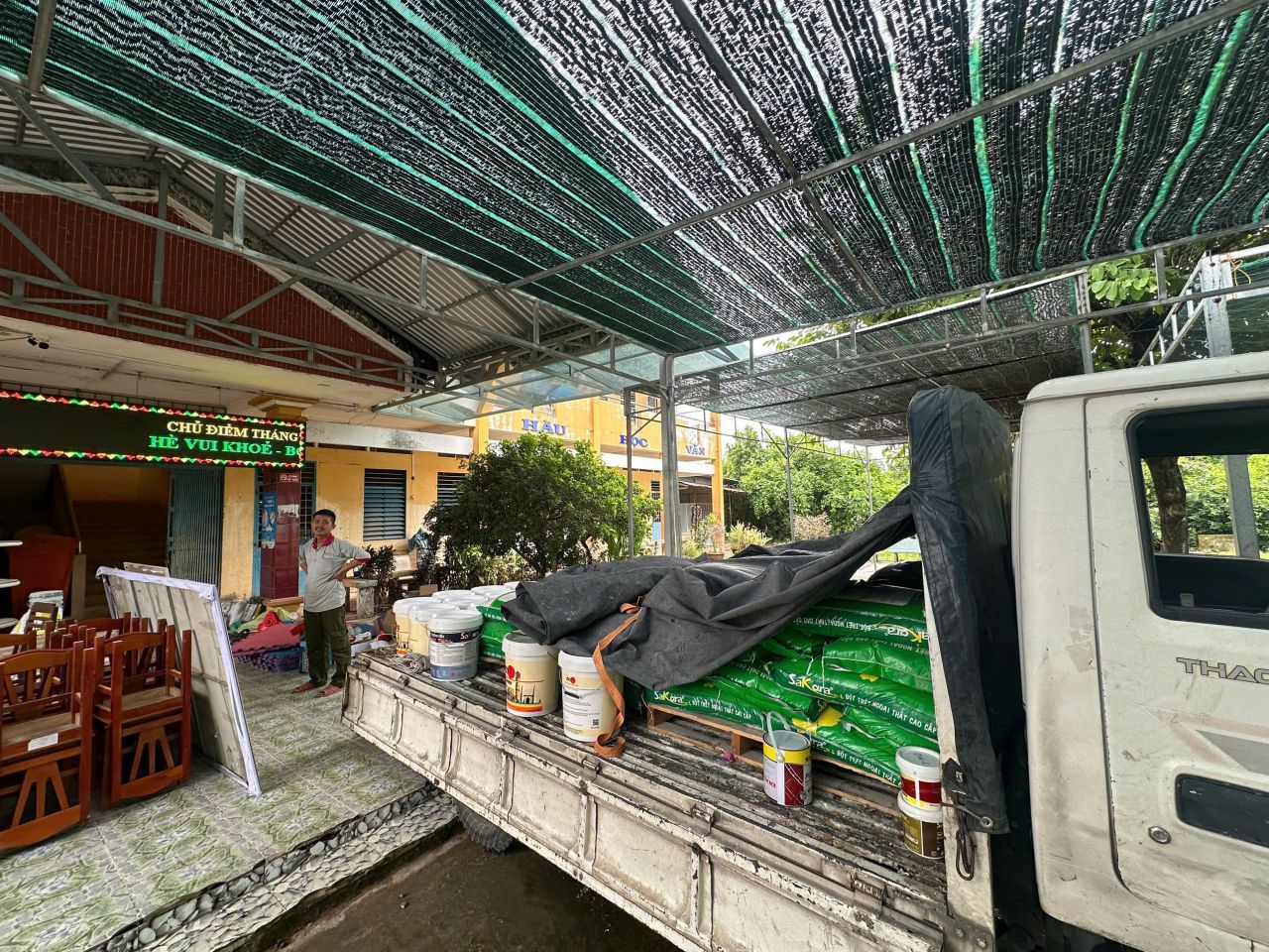 Cung cấp Bột trét tường cao cấp, sơn ngoại thất SAKARA cho trường Trung học cơ sở Nguyễn Văn Ba