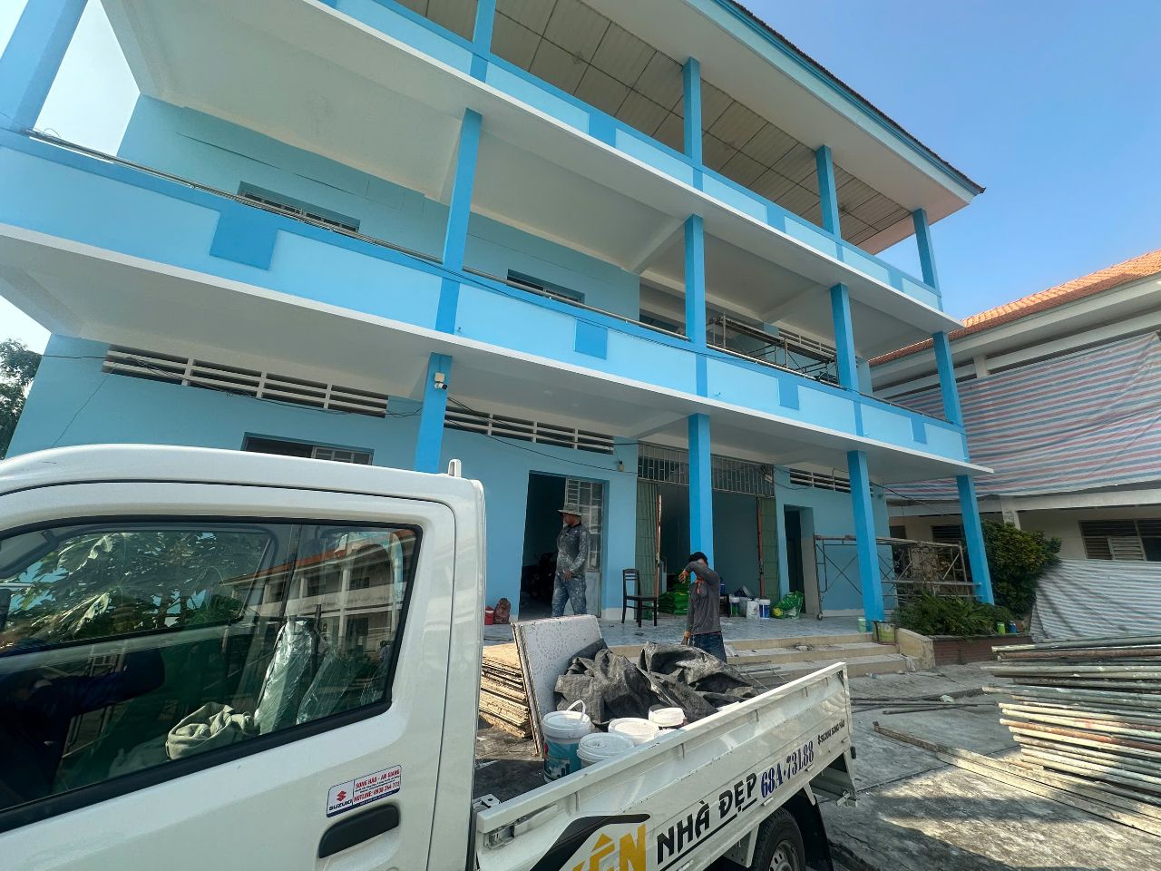 Cung cấp sơn ngoại thất và bột trét tường SAKARA cho Trường Mạc Đĩnh Chi tại phường Châu Đốc