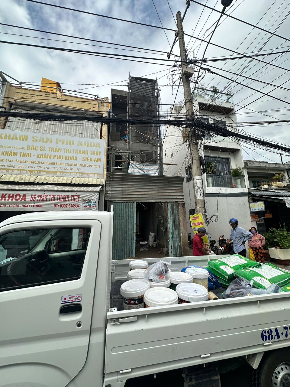 cung cap son sakara va bot tret tuong cao cap cho cong trinh nha o tai le trieu kiet my binh cu phuong long xuyen an giang 1